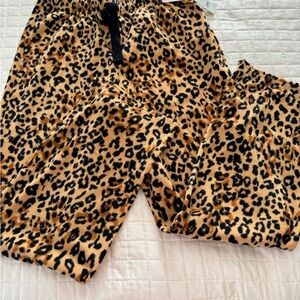 Jenni Leopard Print Fleece Pajama Set in Tan and Black NWT